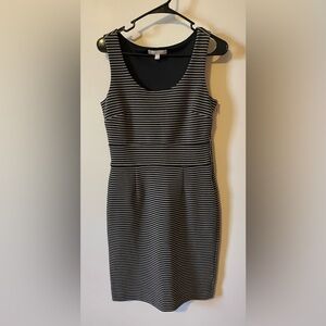 Banana Republic Striped Sheath Sleeveless Black Beige Stretch Dress Black Size 2